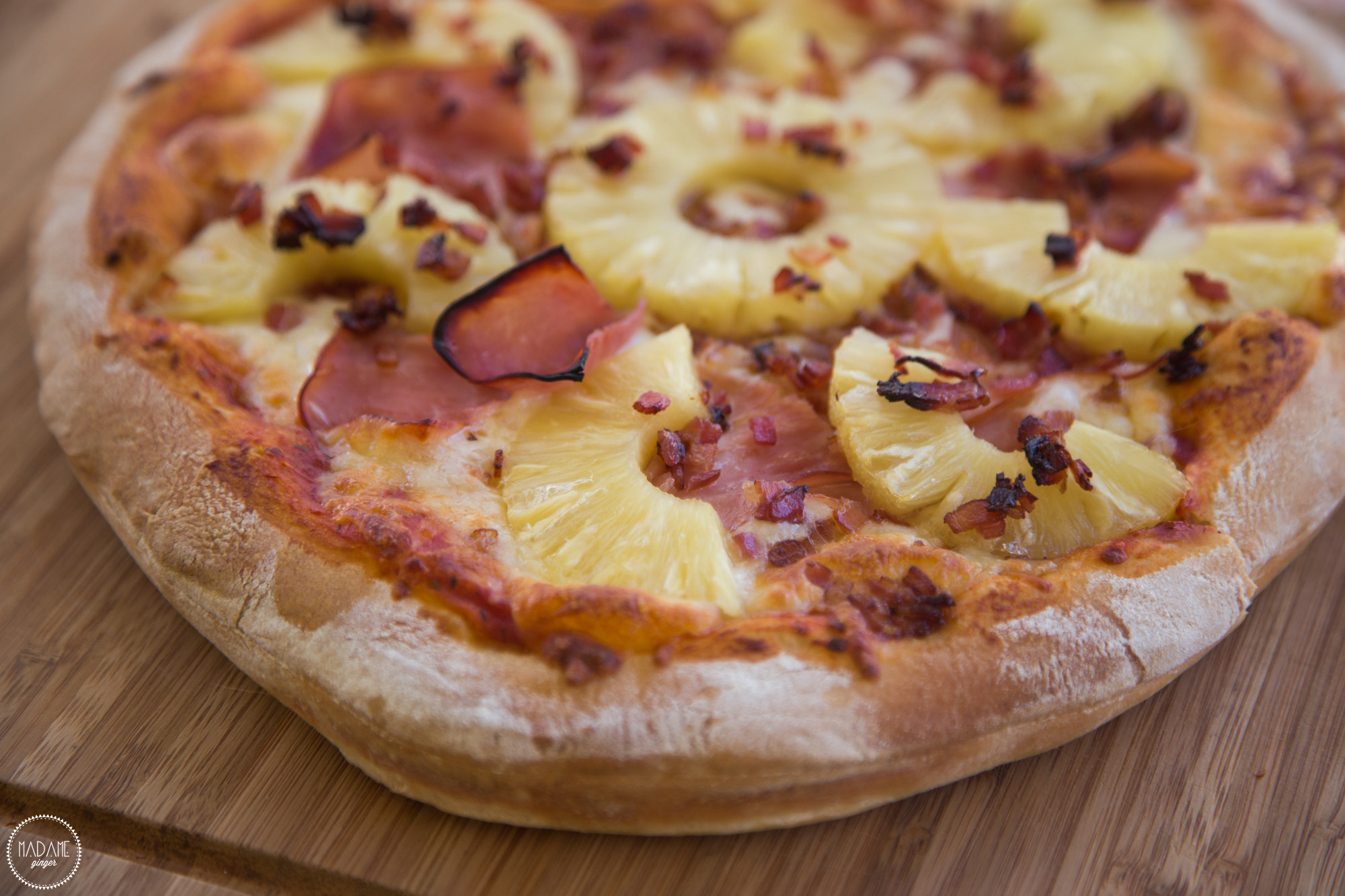Υπάλληλος αποκαλύπτει τα 4 μυστικά που οι εταιρείες πίτσας δεν μας λένε