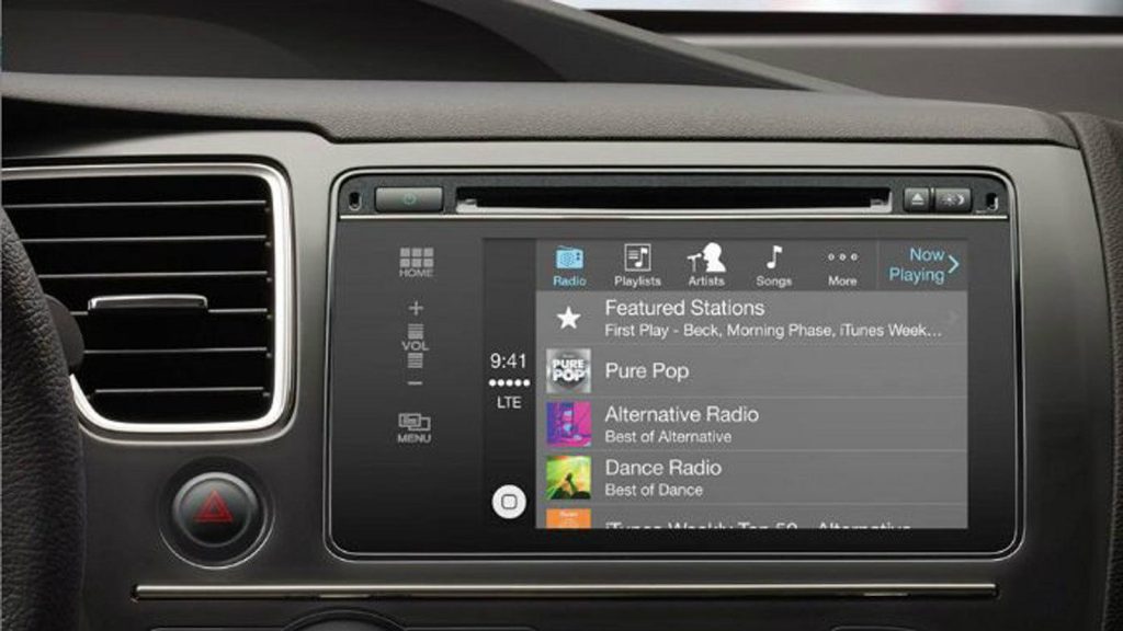 Πόσο μεγάλες θα γίνουν στο μέλλον οι οθόνες στα αυτοκίνητα;