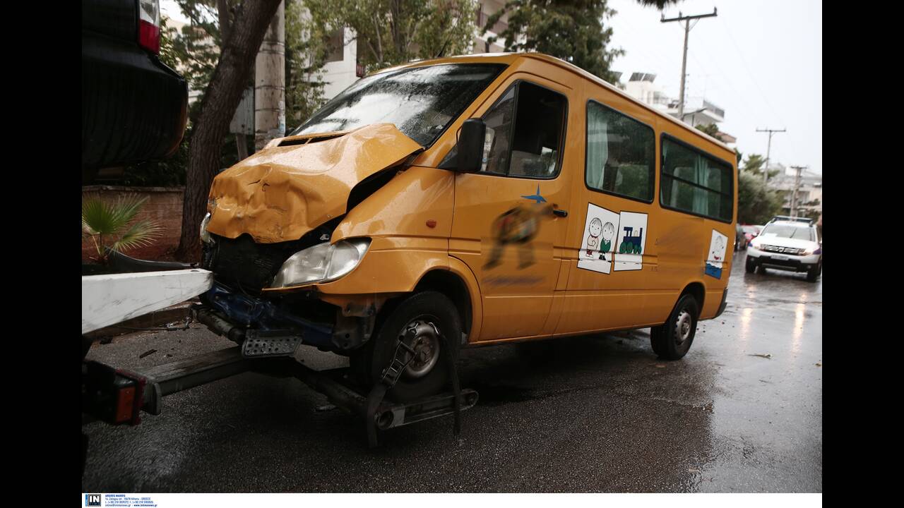 Τροχαίο στη Βούλα: Νομικά σκέφτονται να κινηθούν οι γονείς των μαθητών