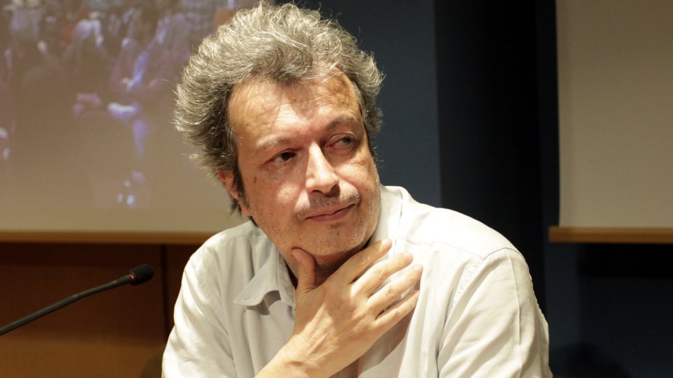 Στον γιατρό του αφιέρωσε το νέο του βιβλίο ο Πέτρος Τατσόπουλος