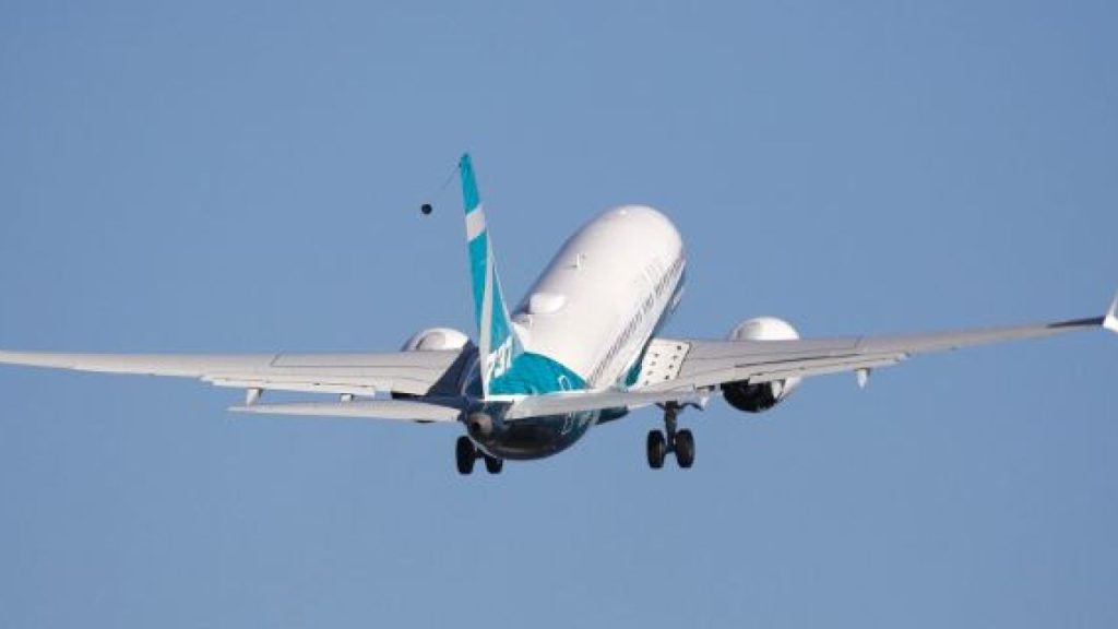 Αναγκαστική προσγείωση Boeing 777 στη Μόσχα