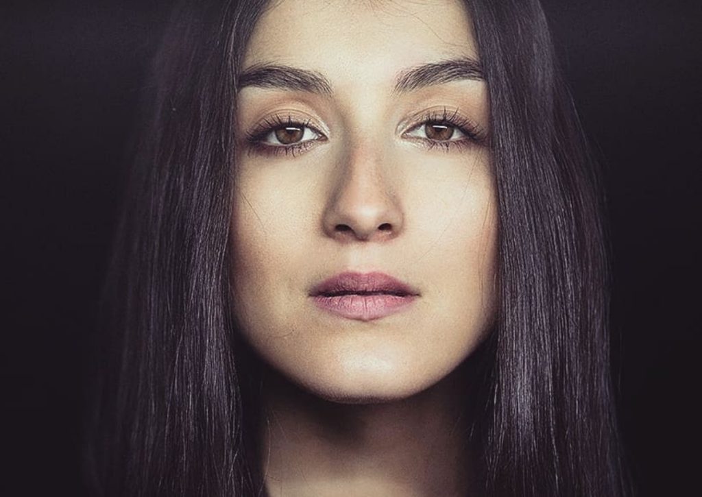 Η Κ.Βισέρη μιλά για τη νευρική ανορεξία: «Ήθελα να είναι σκελετωμένα τα πόδια μου και να έχουν κενό ανάμεσα» (βίντεο)