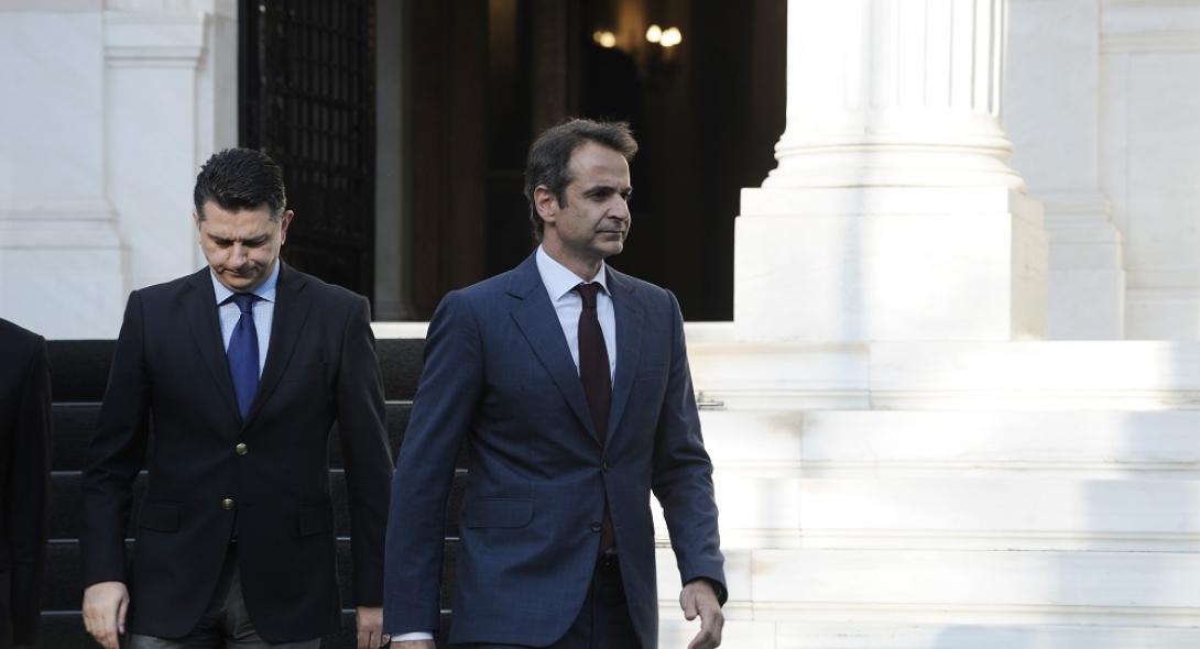 «Πυρετός» συσκέψεων στο Μαξίμου για το μεταναστευτικό: Οριστικοποιείται το σχέδιο μονιμοποίησης των αλλοδαπών