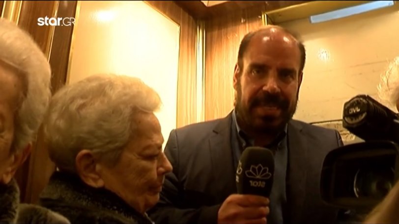 Ο Βαγγέλης Γκούμας έμεινε στο… ασανσέρ κατά τη διάρκεια ρεπορτάζ (βίντεο)