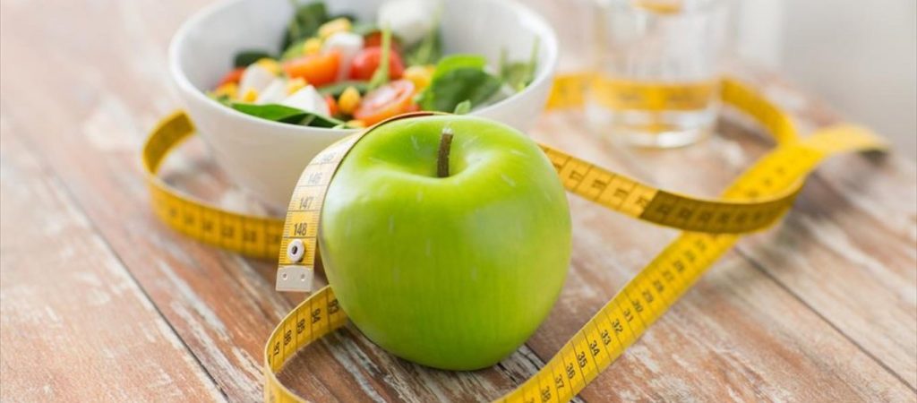 Όλα όσα πρέπει να γνωρίζετε για τη διατροφή «Waterfall Diet» που μειώνει την κατακράτηση υγρών