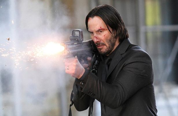Keanu Reeves: Η νέα του σύντροφος διχάζει το Twitter (φώτο)