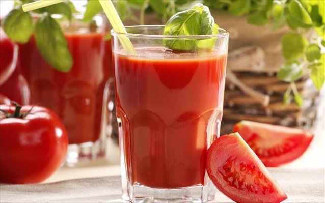 O χυμός ντομάτας ρίχνει την πίεση και την χοληστερίνη