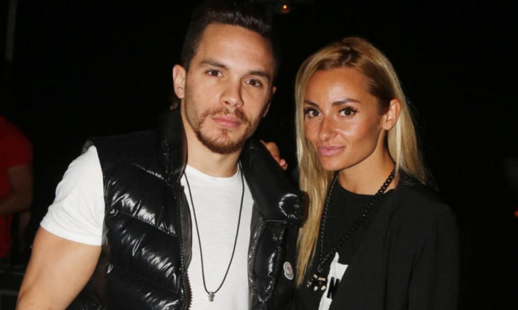 Βασιλική Μιλλούση – Λευτέρης Πετρούνιας: Οι πρώτες τους δηλώσεις έξω από το μαιευτήριο (βίντεο)