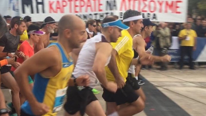 Ο Ανδρέας Λοβέρδος τρέχει τα 42 χλμ στον 37ο Μαραθώνιο (φώτο)