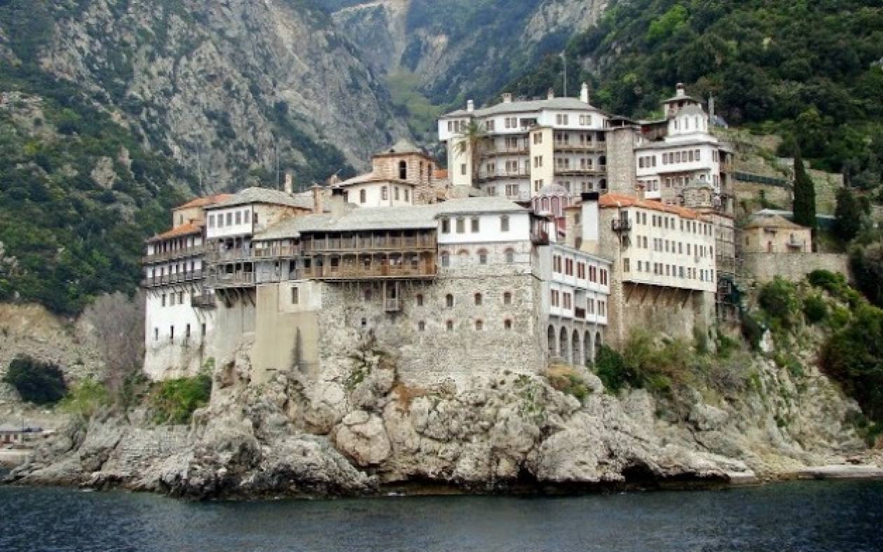 Ιστορίες και θαύματα του Αγίου Όρους που «κόβουν» την ανάσα