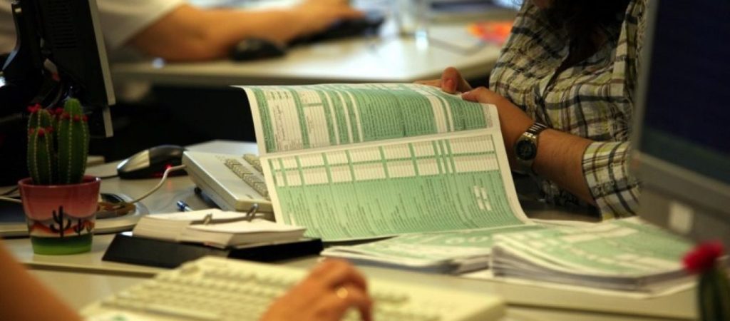 Αντιδρούν οι εφοριακοί: Μετ’ εμποδίων η αξιολόγηση στην ΑΑΔΕ