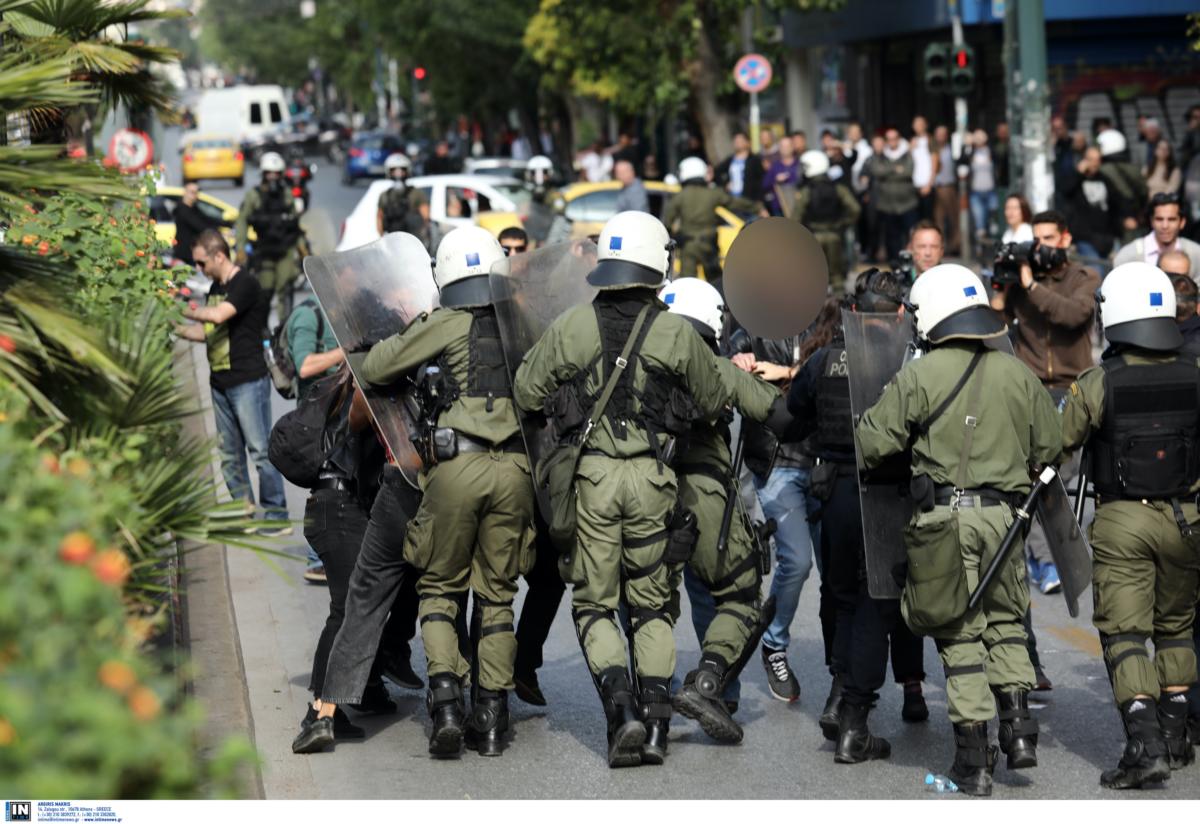 Τρεις φοιτητές τραυματίες κατά τα επεισόδια στην ΑΣΟΕΕ – Νοσηλεύονται στον Ευαγγελισμό