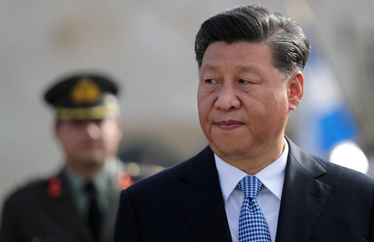 Ο Πρόεδρος της Κίνας Σι Τζινπίνγκ στον Άγνωστο Στρατιώτη – Δείτε φωτογραφίες (φωτο)