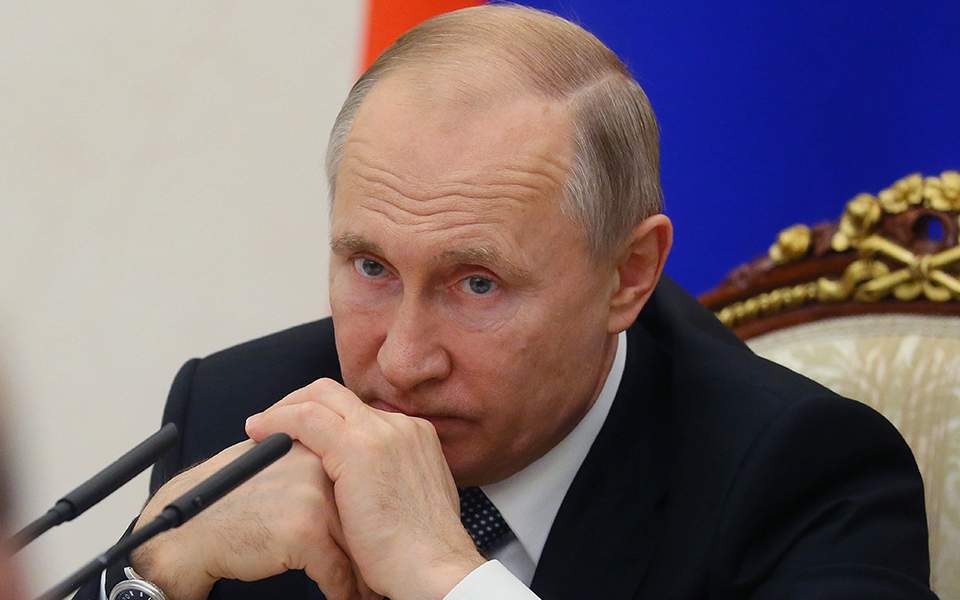 Β.Πούτιν: «Η Ρωσία δεν χρειάζεται να δαπανά όσα οι ΗΠΑ για την Άμυνα – Κάνουμε στοχευμένες επενδύσεις»