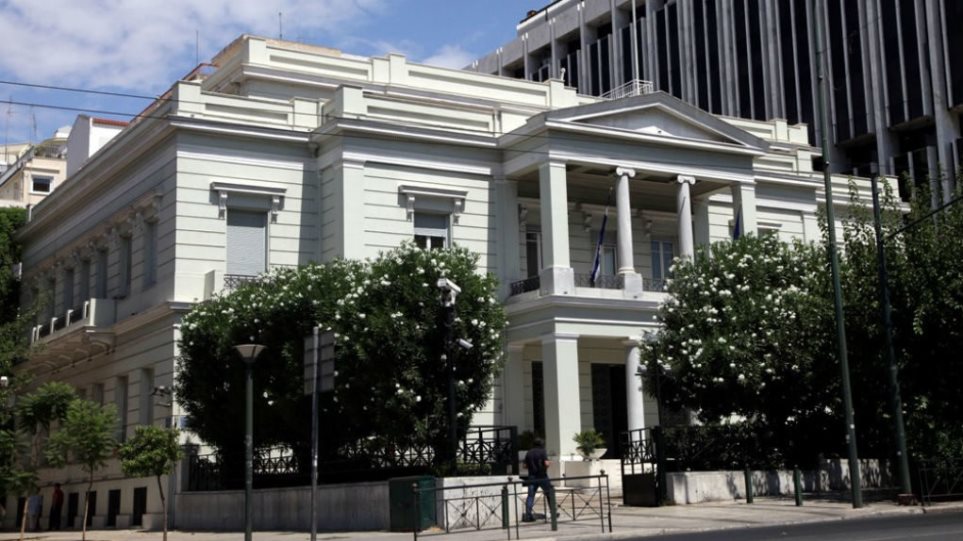 «Καραμπόλες» στο ΥΠΕΞ με τους νέους πρεσβευτές σε Ουάσινγκτον και Λευκωσία