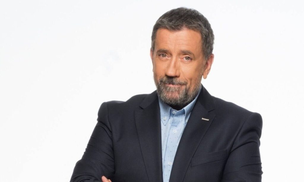 Καλεσμένος… «έσκασε» τον Σπύρο Παπαδόπουλο στο «Στην υγειά μας» (βίντεο)
