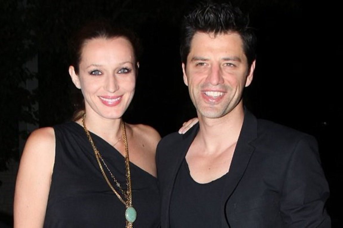 Η Κάτια Ζυγούλη μαγειρεύει και ο Σάκης Ρουβάς εμφανίζεται αλά… «Τζέιμς Μποντ» για να δοκιμάσει (βίντεο)