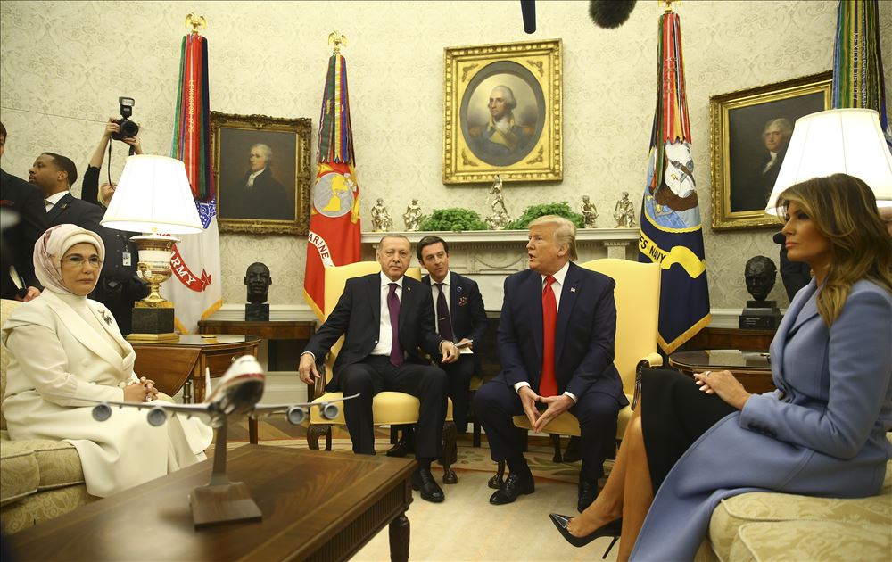 Ο Ρ.Τ.Ερντογάν στον Λευκό Οίκο: Κρίσιμη συνάντηση με Ντ.Τραμπ για F-35 και S-400 – upd (φωτό-βίντεο)