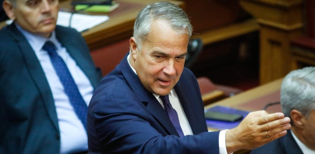 Μ.Βορίδης: «Δεν έχει καταστεί δυνατό η επιβολή του νόμου να γίνεται με προσφορά… τριαντάφυλλων»