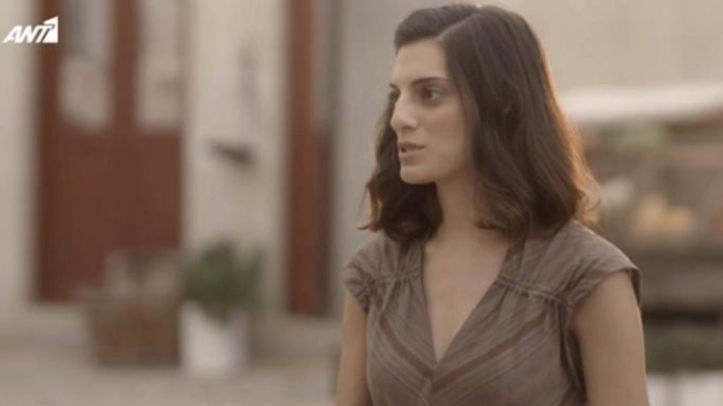 Η αποκάλυψη της «Θεοδοσίας» για τις «Άγριες Μέλισσες» – Θα απατήσει και εκείνη τον άντρα της; (βίντεο)