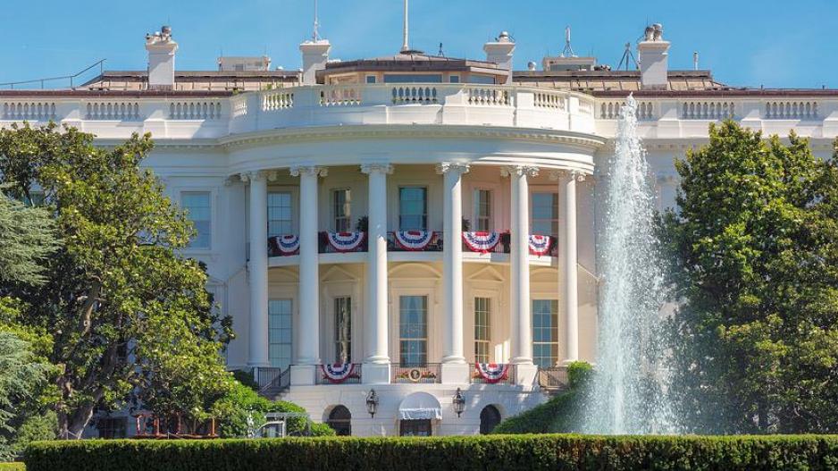 Λευκός Οίκος: Έδωσε στη δημοσιότητα τη συνομιλία Ντ.Τραμπ – Β.Ζελένσκι