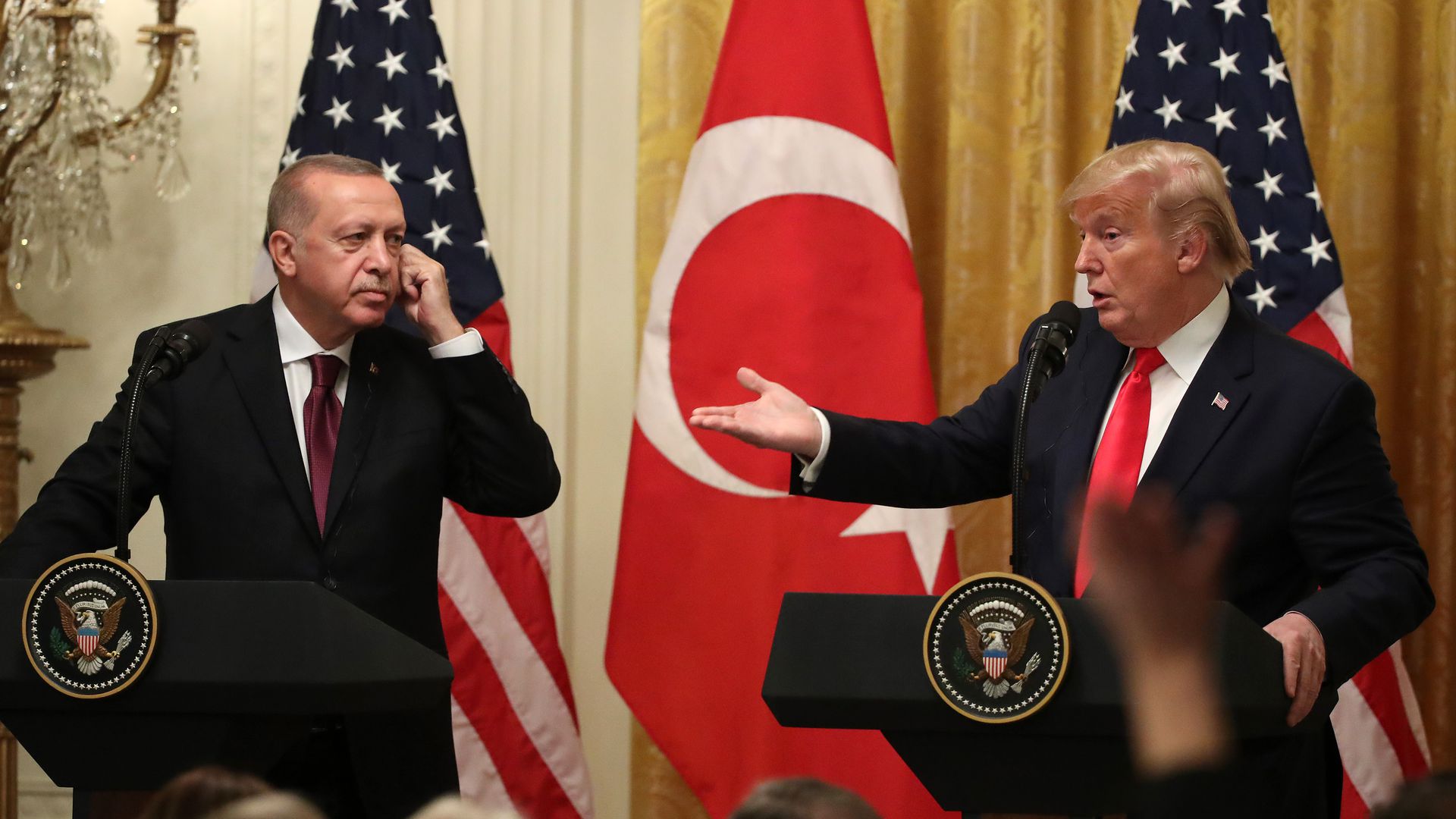 Τουρκικά ΜΜΕ: «Ο Ερντογάν γύρισε πίσω την “απαράδεκτη” επιστολή στον Τραμπ – Δεν αντέδρασε ο Αμερικανός πρόεδρος»