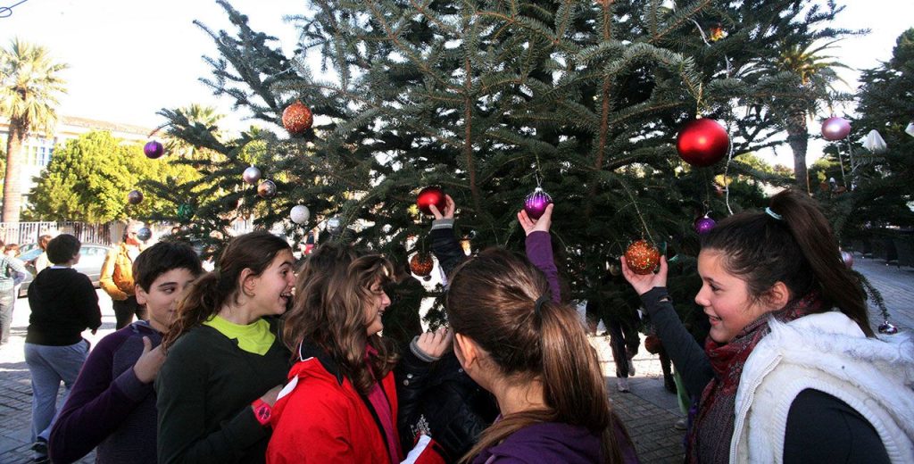 Πότε θα κλείσουν τα σχολεία για τα Χριστούγεννα;