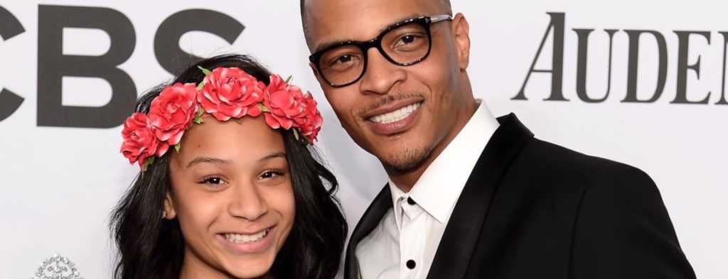 Σάλος με τον ράπερ που ελέγχει κάθε χρόνο αν η κόρη του είναι παρθένα (βίντεο)