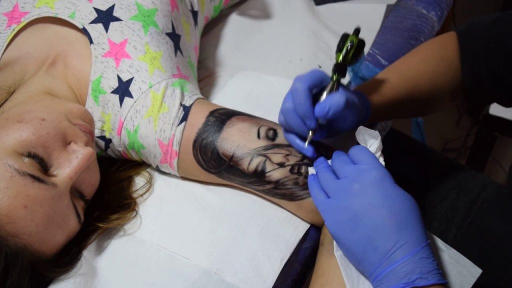 Τατουάζ: Τα σημάδια ότι τα μελάνια που «έγραψαν» το σώμα σας είναι κακής ποιότητας – Τι πρέπει να ξέρετε