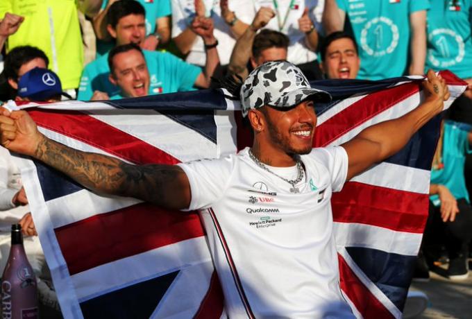 Το… παγκόσμιο καμάκι του Χάμιλτον! (βίντεο)