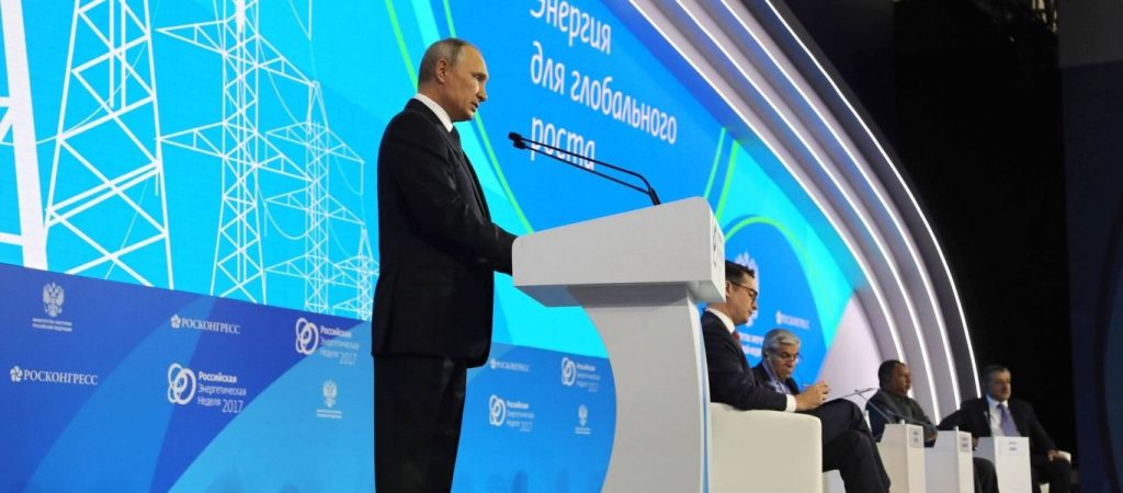 Η πρόβλεψη του Πούτιν για το δολάριο: «Καταστρέφεται – Θέμα χρόνου η κατάρρευση του»