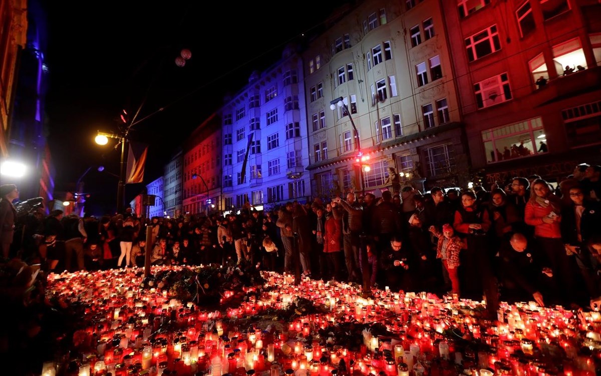 Τσεχία – Σλοβακία: Γιορτάζουν τα 30 χρόνια από την πτώση του κομμουνισμού (φωτό)