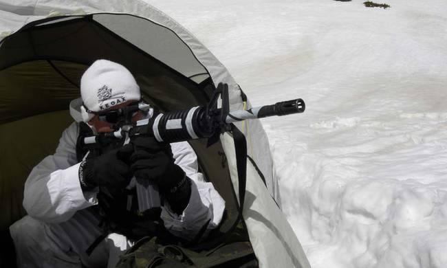 Έτσι εκπαιδεύονται οι Έλληνες χιονοδρόμοι καταδρομείς (βίντεο)
