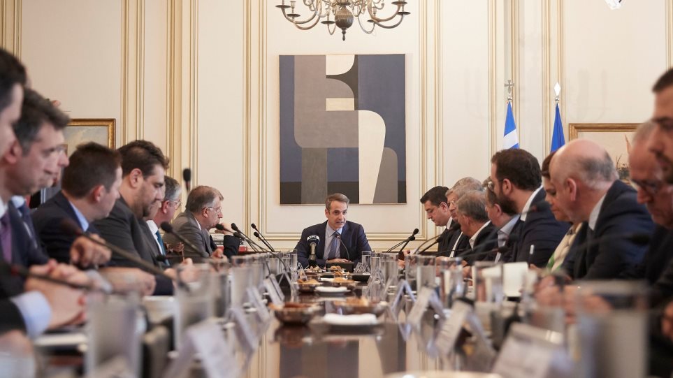 Παράπονα Μητσοτάκη στους Περιφερειάρχες για το «προσφυγικό»: «Δεν υπάρχει αλληλεγγύη μεταξύ μας…»