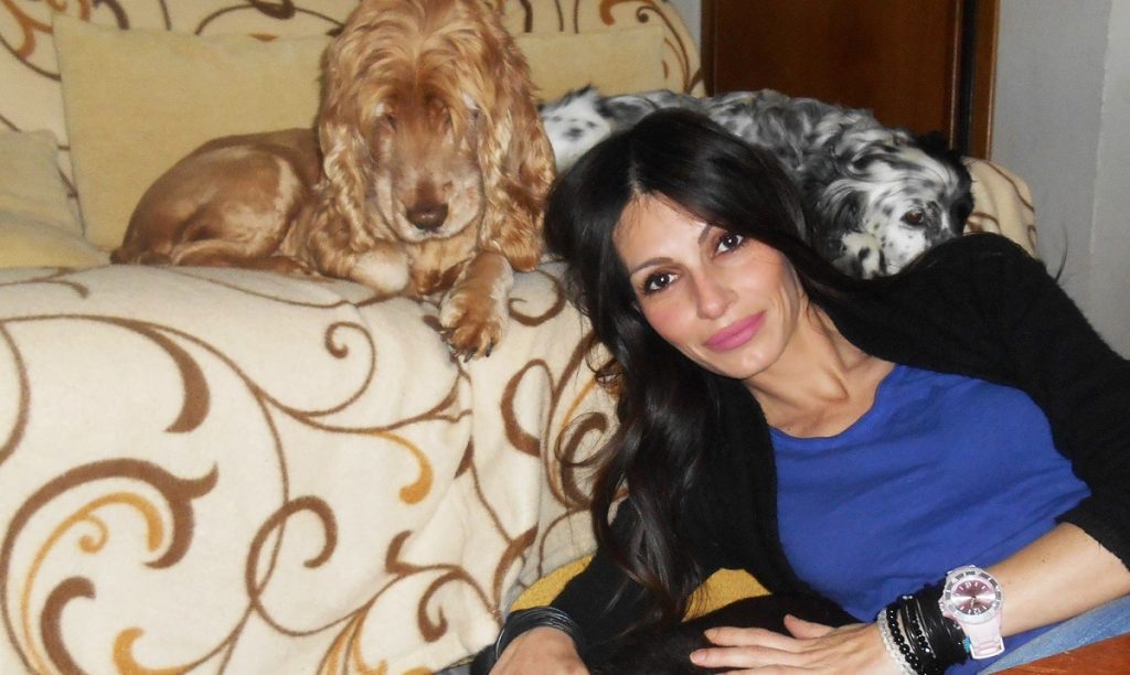 Συγκλονίζει η Άσπα Τσίνα: «Στο γιο μου είπα από την αρχή ότι έχω έναν σοβαρό καρκίνο που τρώει τα κόκαλα» (βίντεο)