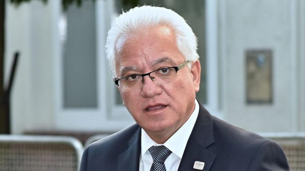 «Παιχνίδια κατασκοπείας» με τη σύμφωνη γνώμη τέως υπουργού – Παραχώρησε άδεια οπλοφορίας σε «κατάσκοπο»