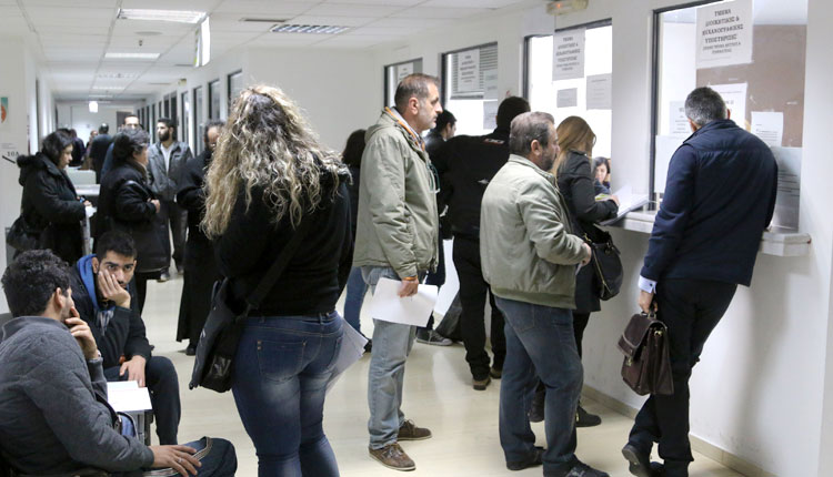 Ξεκινά η διασύνδεση της ΑΑΔΕ με το υπ. Εσωτερικών – Τέλος η αναμονή στις εφορίες