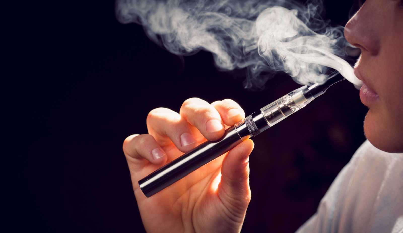 Έρευνα: Αυτή η βλάβη στην υγεία μπορεί να προκύψει από το ηλεκτρονικό τσιγάρο