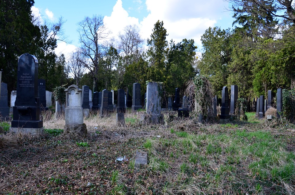Μακάβριο εύρημα στις ΗΠΑ: Βρέθηκε παλιό νεκροταφείο κάτω από σχολείο
