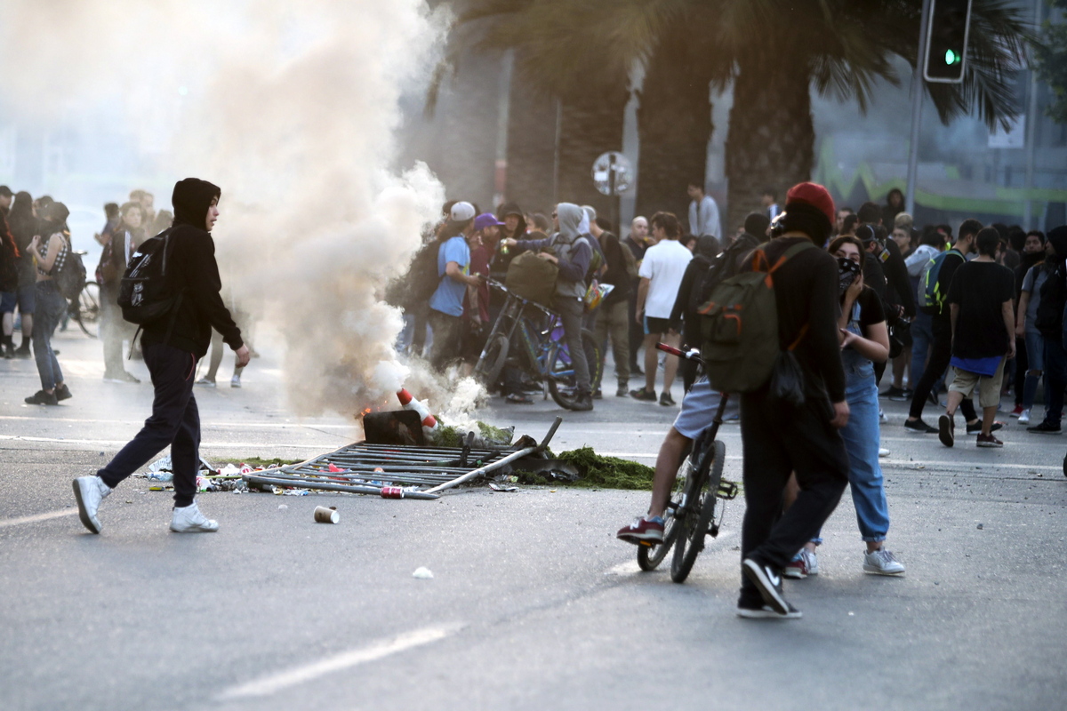Ο «επόμενος» Στέφανος Τσιτσιπάς υπάρχει και είναι… διαδηλωτής στη Χιλή (βίντεο)
