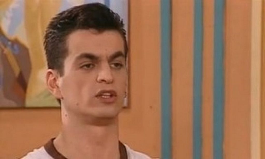 Έλα ρε Νικόλα: Έτσι είναι σήμερα ο διάσημος μπάρμαν από το «Κων/νου και Ελένης» (φώτο)