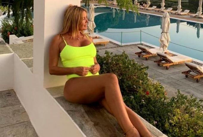 Αιώνιο κόλλημα: Το «κορμί» μαγεύει και στα 50…(φωτο)