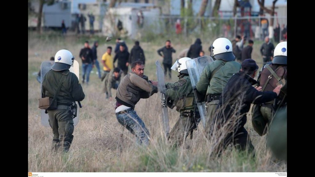 Σε αυτές τις περιοχές θα δημιουργηθούν τα πρώτα «κλειστά» κέντρα παράνομων μεταναστών