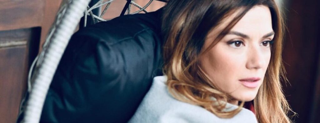 «Κόλαφος» η Βάσω Λασκαράκη για το GNTM: «Απορώ με αυτές τις βλακείες  – Τι πρότυπα δίνουν;»