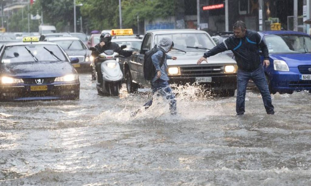 Άλιμος: Στις 10:00 θα ανοίξουν αύριο τα σχολεία για προληπτικούς λόγους