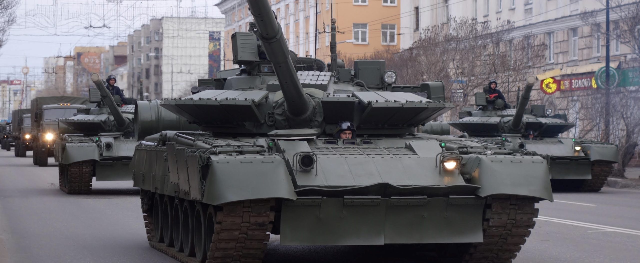 Τα εκσυγχρονισμένα ρωσικά T-80BVM ανησυχούν τους Φινλανδούς: «Χρειαζόμαστε νέα άρματα»