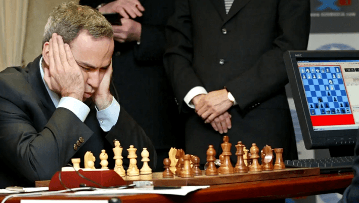 «Με εξαπάτησαν»: Το ιστορικό λάθος του Κασπάροφ όταν ο αντίπαλος δεν έφαγε το «δηλητηριασμένο» πιόνι του (φωτο)