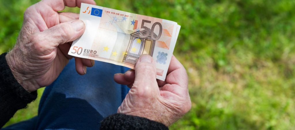 Αυτά είναι όσα πρέπει να γνωρίζετε για τις νέες ασφαλιστικές εισφορές και τις συντάξεις που θα προκύψουν