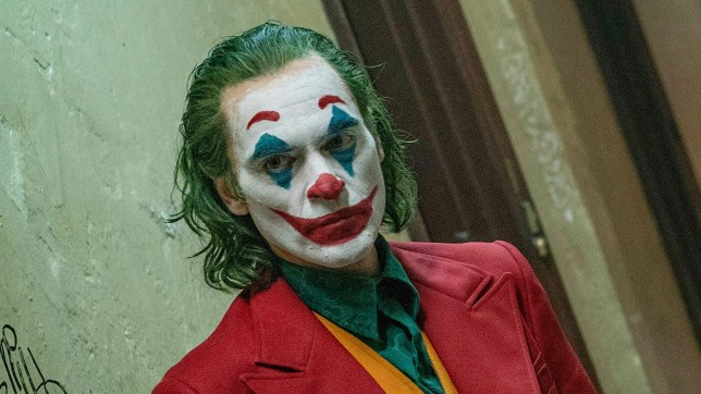 Joker: Η σκηνή που o Χοακίν Φίνιξ αυτοσχεδίασε πάνω στο Soundtrack (βίντεο)