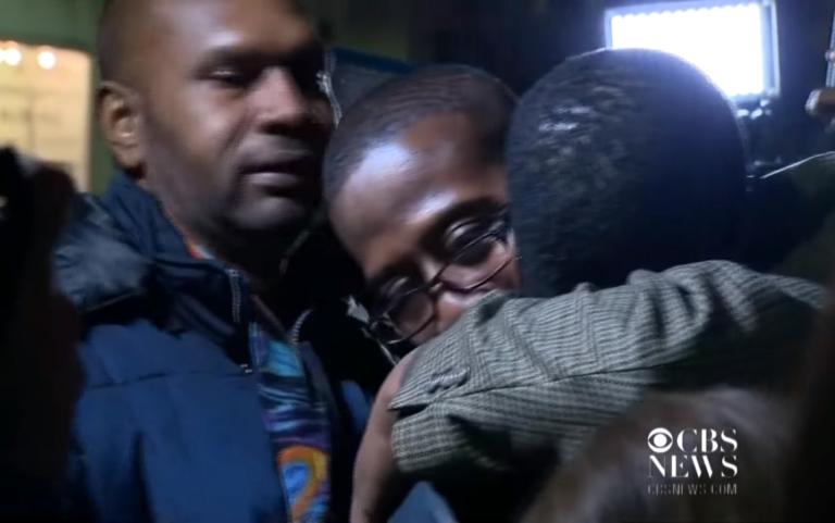 ΗΠΑ: Αθώοι μετά από 36 χρόνια για ένα έγκλημα που δεν έκαναν (βίντεο)